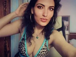 Enjoy watching the complete clip titled AddictedToUTS, brunette hair trans