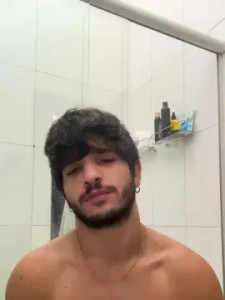 Play the complete clip named Mauriciobueno20, 22 years old, male