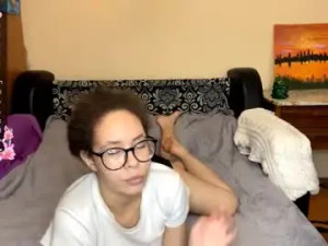 Play full clip of Aislycolburn Cam porn model from chaturbate