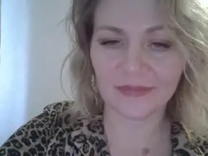 View HD clip named 3susie Cam porn model from chaturbate