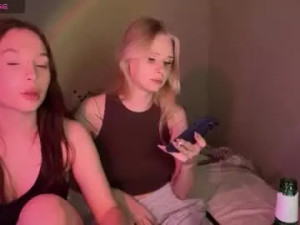 View uncut movie of Sweetieseva Cam porn model from chaturbate