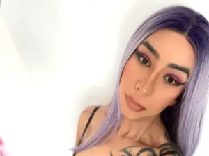 Enjoy watching the complete scene of Camilahungcol, 34 years old, blonde hair trans
