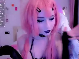 Stream this hardcore video of Gothiclali Cam porn model from chaturbate