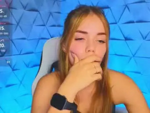 Stream this full scene of Sofiesin Cam porn model from chaturbate