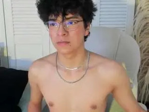 View complete movie named miilowolf, male