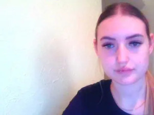 Play this uncensored clip named RobinThompson Cam porn model from bongacams