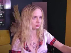 Play uncensored video named Pixieneedle Cam porn model from chaturbate