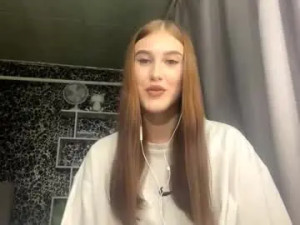 Play this complete movie named Gwenmestayer Cam porn model from chaturbate