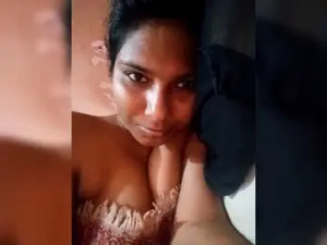 Watch this HD clip named Noopur30123 Cam porn model from bongacams