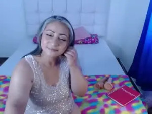 View the full scene of Vanessa_brine Cam porn model from chaturbate