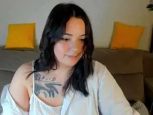 Stream the hardcore video named Mia-r0ss Cam porn model from camsoda