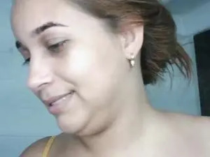 Stream this uncut video of Hankalanna Cam porn model from camsoda