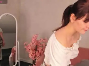 Enjoy watching uncut scene called Evelina_howell Cam porn model from chaturbate