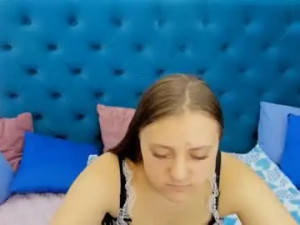 Watch this HD clip called Arinabelle Cam porn model from chaturbate