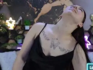 Stream this full scene called Sashaduvalle Cam porn model from camsoda