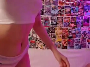 Enjoy watching HD scene titled Fox_lisaaa Cam porn model from chaturbate