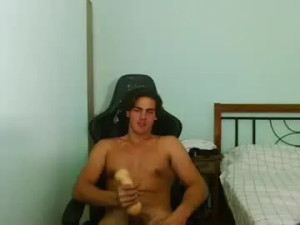 View hardcore video of harryking1, 18 years old, male