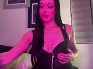 Watch the full scene of Cecevegax Cam porn model from chaturbate