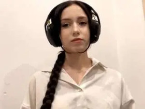 Watch this uncut video of Guillerminakattner Cam porn model from camsoda