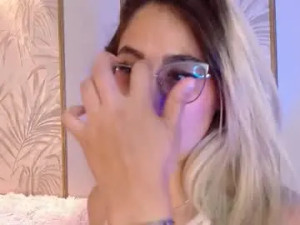 View HD clip named Lunaagrey_ Cam porn model from chaturbate