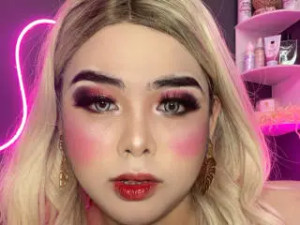 View this hardcore movie of MisstresGela, blonde hair trans