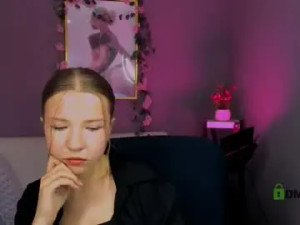 Enjoy watching the full clip of Lunna_bella_ Cam porn model from chaturbate