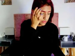 Play the full movie of Dulce-Bella Cam porn model from bongacams
