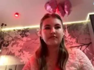 Stream this hardcore movie titled Loritaretort Cam porn model from camsoda