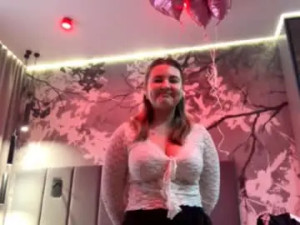 Watch complete scene of Marciwhan Cam porn model from chaturbate