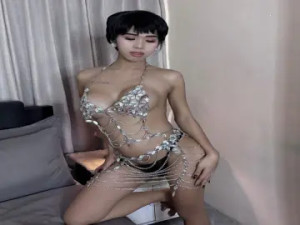 Enjoy watching full scene titled HeraTenorio, 18 years old, brunette hair trans