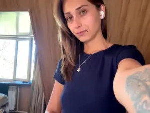 Enjoy watching the full scene titled Lolahackle Cam porn model from chaturbate