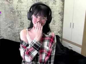 Enjoy watching the uncut scene named KittyNolick Cam porn model from bongacams