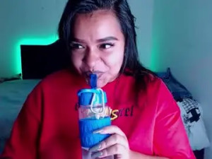 Play this uncut video titled Bonnymisty Cam porn model from chaturbate