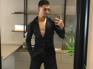 Watch complete clip named MarceloMilk, male