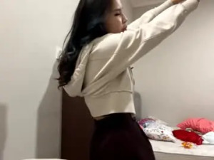 Watch full video titled Orphaajayi Cam porn model from chaturbate