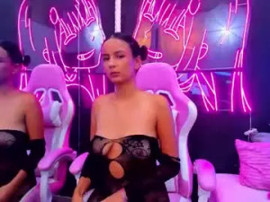 Enjoy watching the HD video of Staarlightt Cam porn model from chaturbate