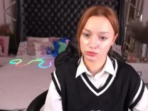 Stream uncensored video titled Foxymayy Cam porn model from chaturbate