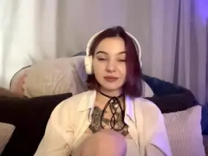 Play this uncensored movie of Anissayagin Cam porn model from chaturbate