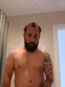 Play this complete clip of Jose_perez1986, 38 years old, male