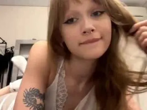 Stream the complete video titled Deaneherriges Cam porn model from camsoda