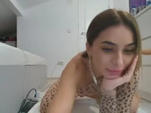 Enjoy watching the full clip of Kasey_quinnn Cam porn model from chaturbate