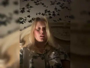 Play this full clip of Pionchick Cam porn model from bongacams