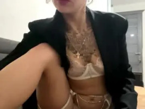 Watch the uncensored movie called Shadow_roxy Cam porn model from chaturbate