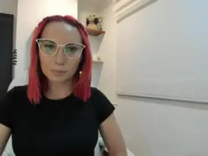 Stream this uncut video named Lizzdoux Cam porn model from chaturbate