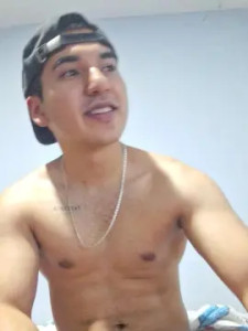 Play the full video named Willlllll_, 21 years old, male