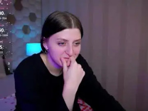 Watch the hardcore scene titled Heydearlola Cam porn model from chaturbate