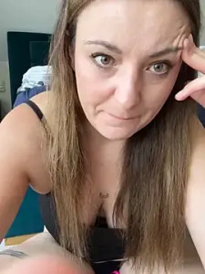 Stream complete video of Velvetwitch87 Cam porn model from stripchat