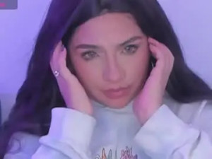 Stream this uncensored clip named Eve_rivers Cam porn model from chaturbate