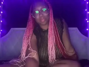 Stream this full scene titled Blackpetunia_ Cam porn model from chaturbate