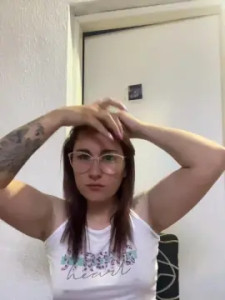 Watch the HD video called Constanzahud Cam porn model from cam4